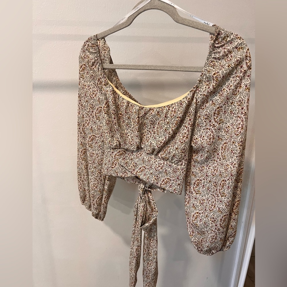 Crop Long Sleeve Blouse